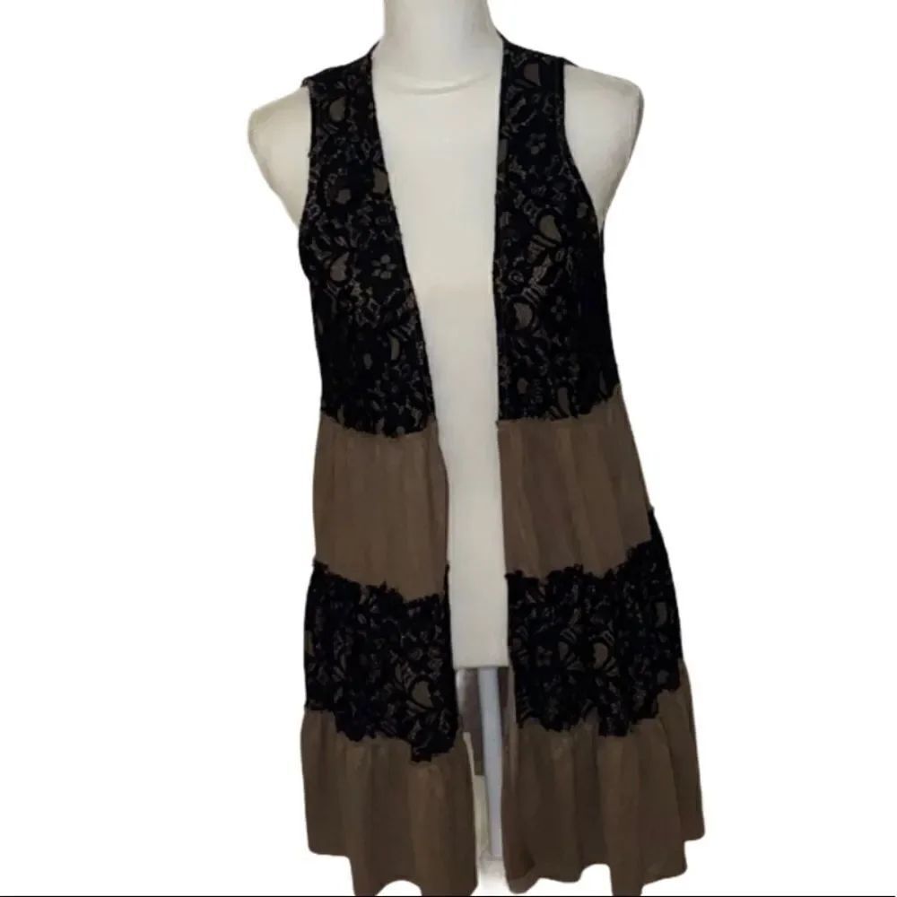 NWT!! Entro Taupe Vest!!